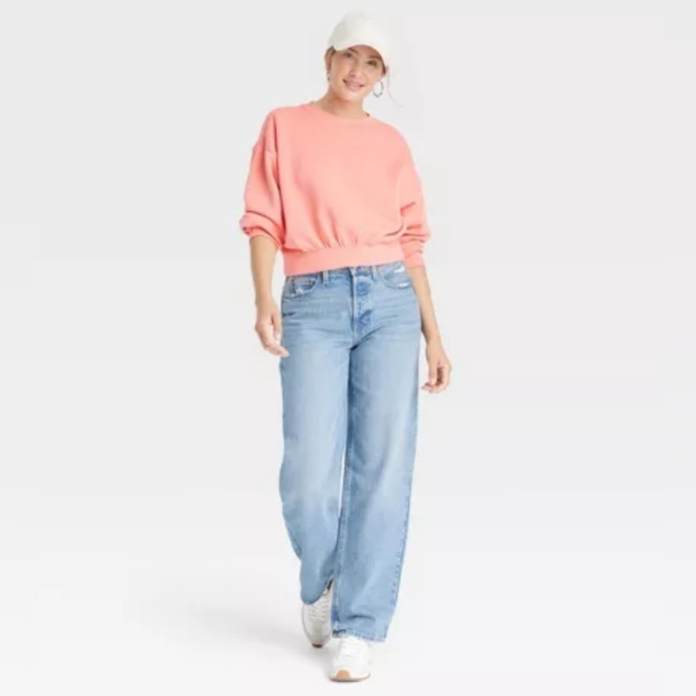 UNIVERSAL THREAD NWOT Mid-Rise 90s Baggy Women's Jeans. Size 6-8.